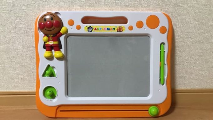 アンパンマン お絵かきボード 天才脳らくがき教室の外観