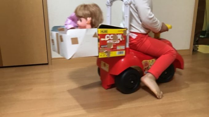 アンパンマンカーにかごをつけてカスタマイズ