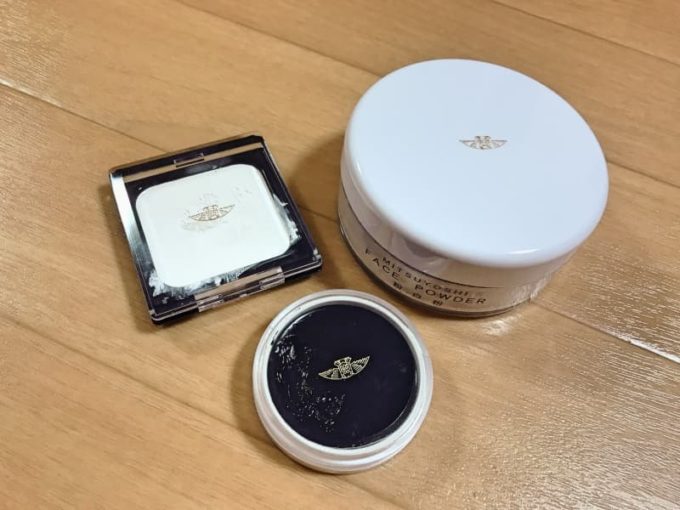 白塗りメイク(コープスペイント)に使う化粧品 三善のクラウンカラーとライニングカラーと粉白粉